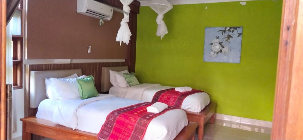Toba Village Inn Tuk Tuk Esterno foto