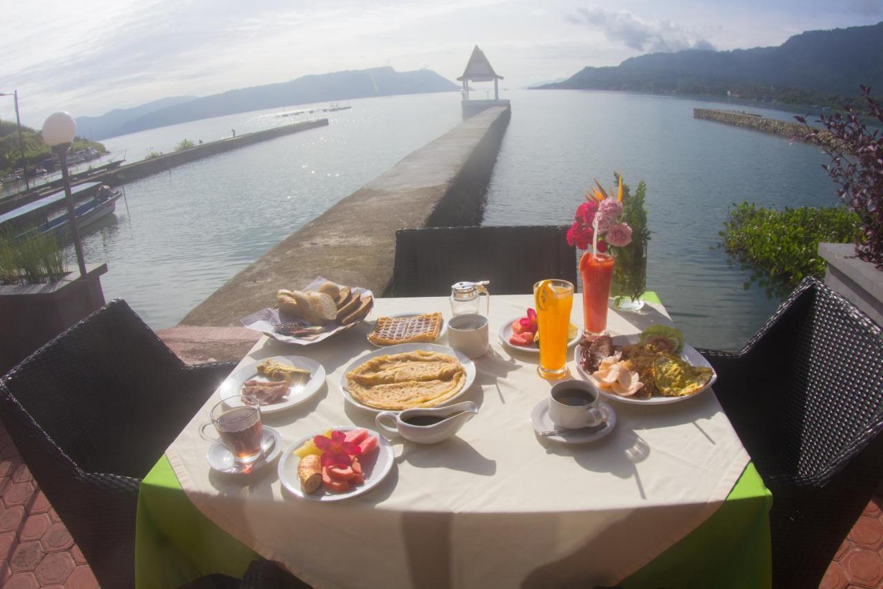 Toba Village Inn Tuk Tuk Esterno foto